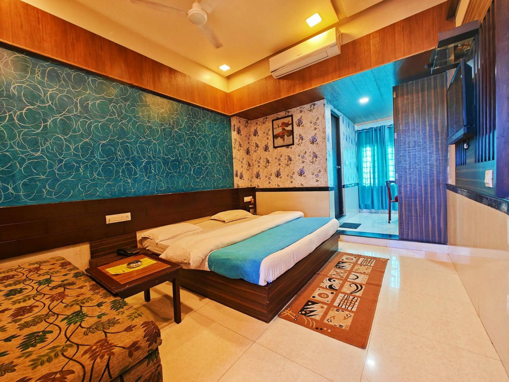 Hotel Saraswati Abu Zewnętrze zdjęcie